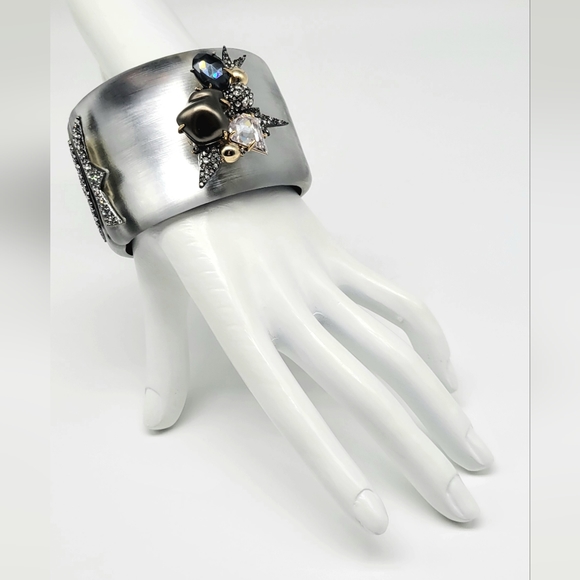 Alexis Bittar Silver Lucite Miss Havisham Statement Bangle Swarovski Crystals - Picture 4 of 13